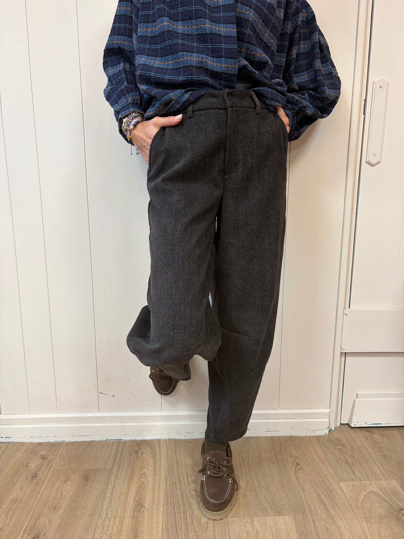 Pantalon please Moro