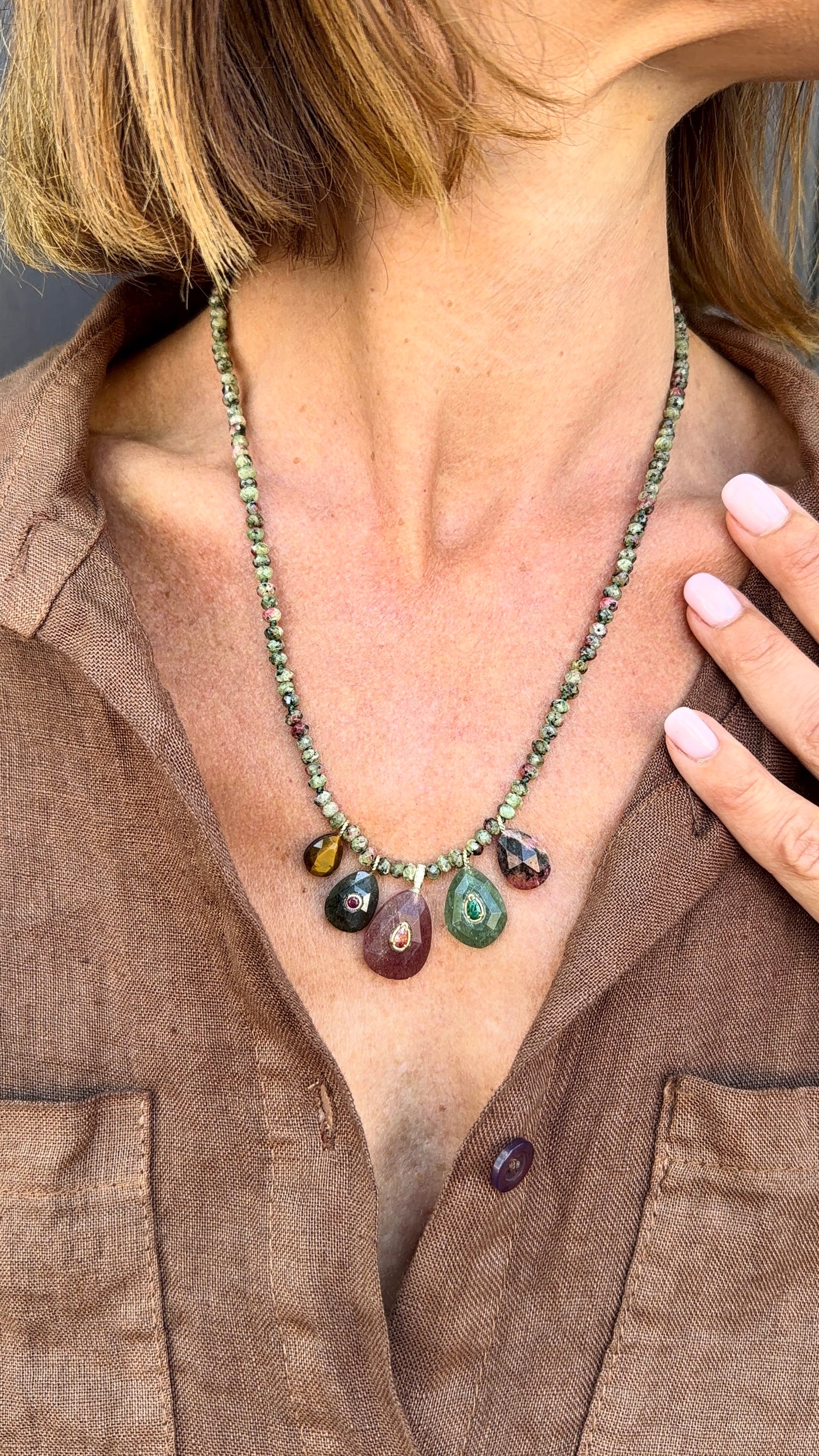 Collier Kat pierres ovales