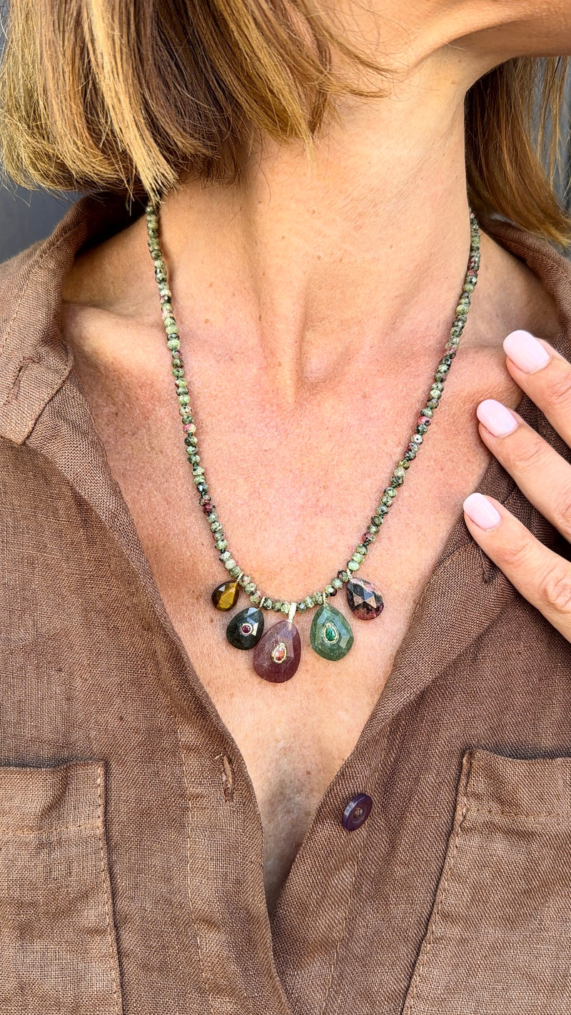 Collier Kat pierres ovales