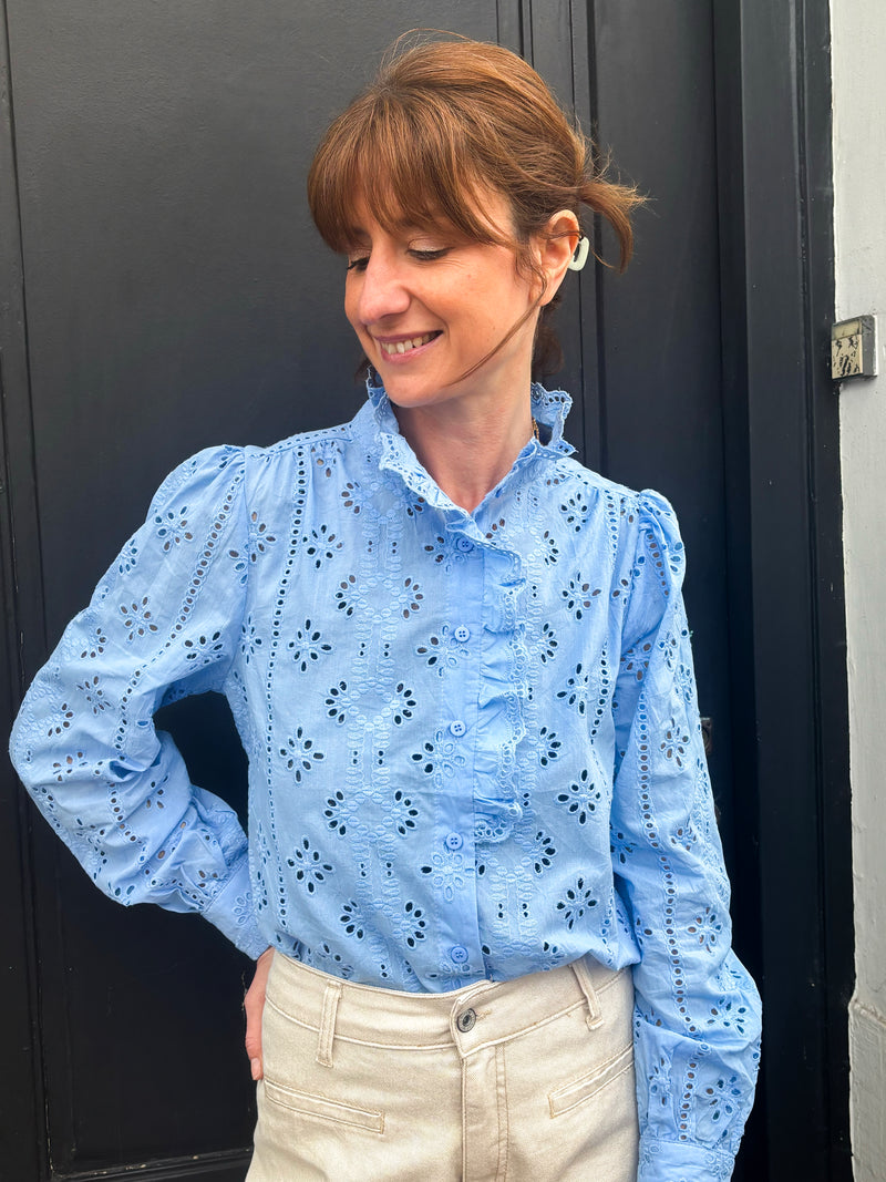 Blouse Amélie en broderie anglaise