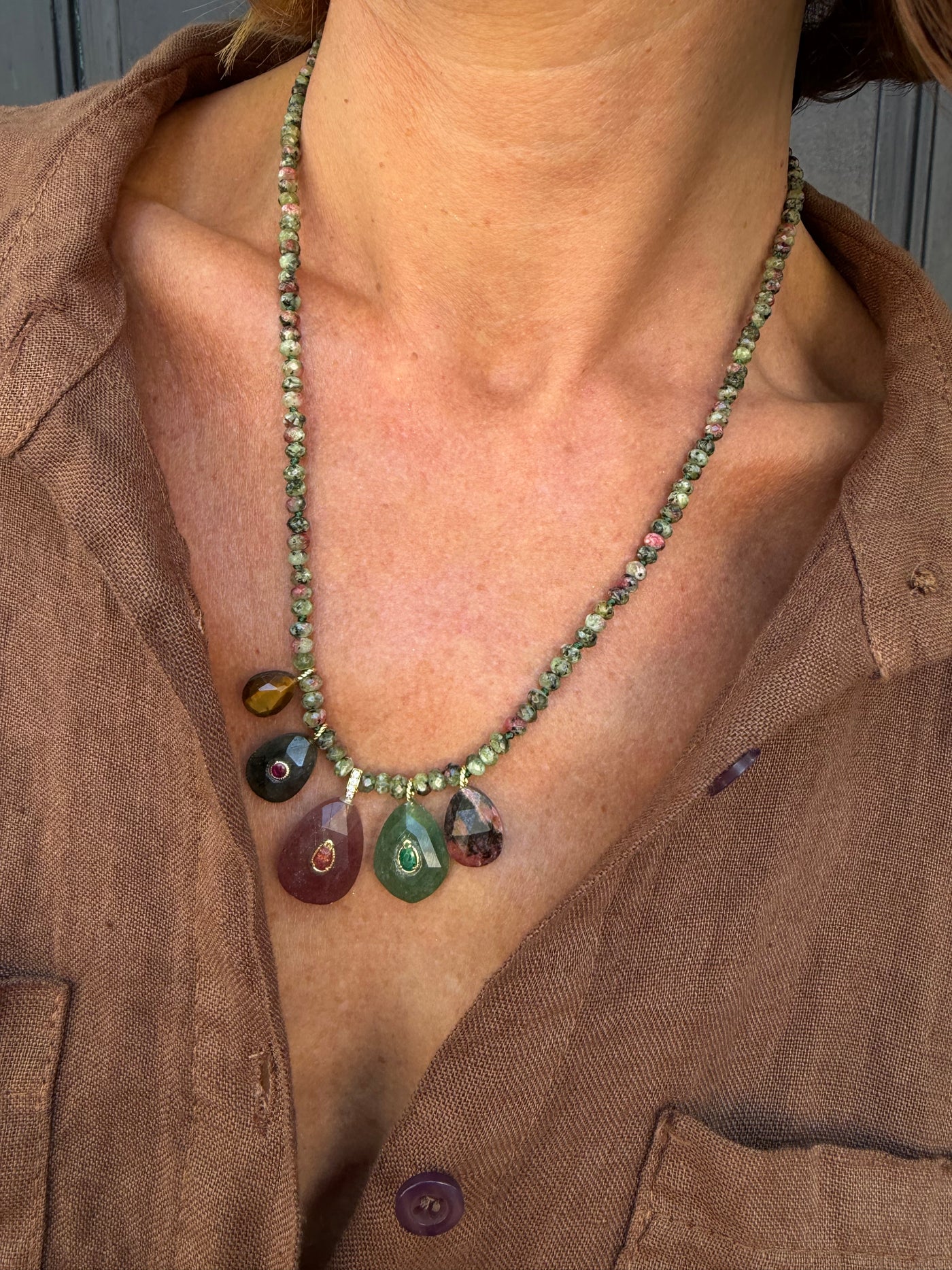 Collier Kat pierres ovales