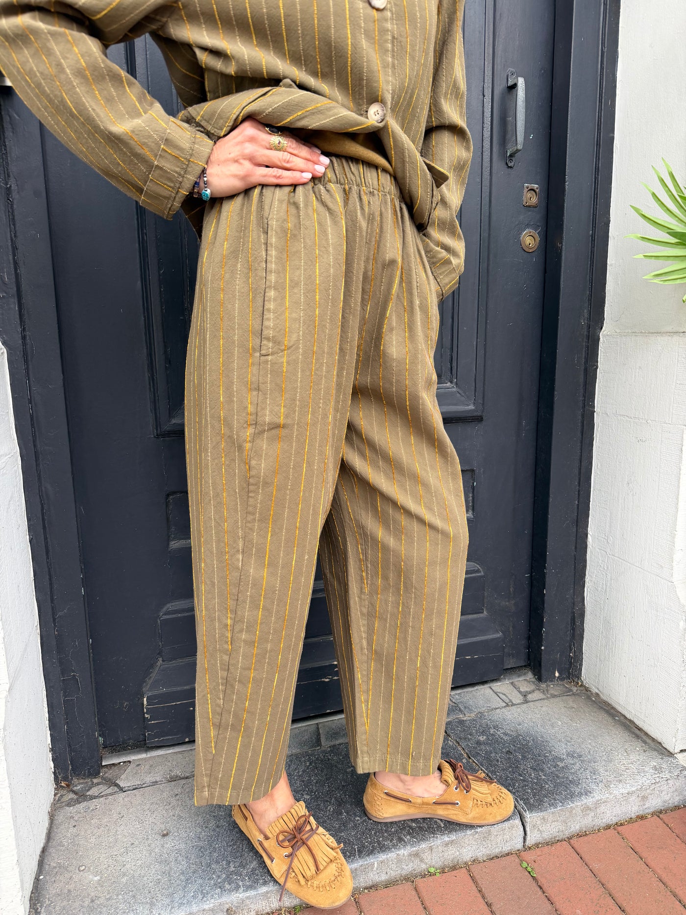 Pantalon Marie olive à rayures