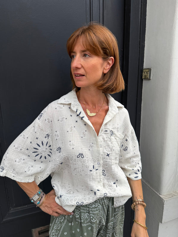 Blouse Joe motif bandana