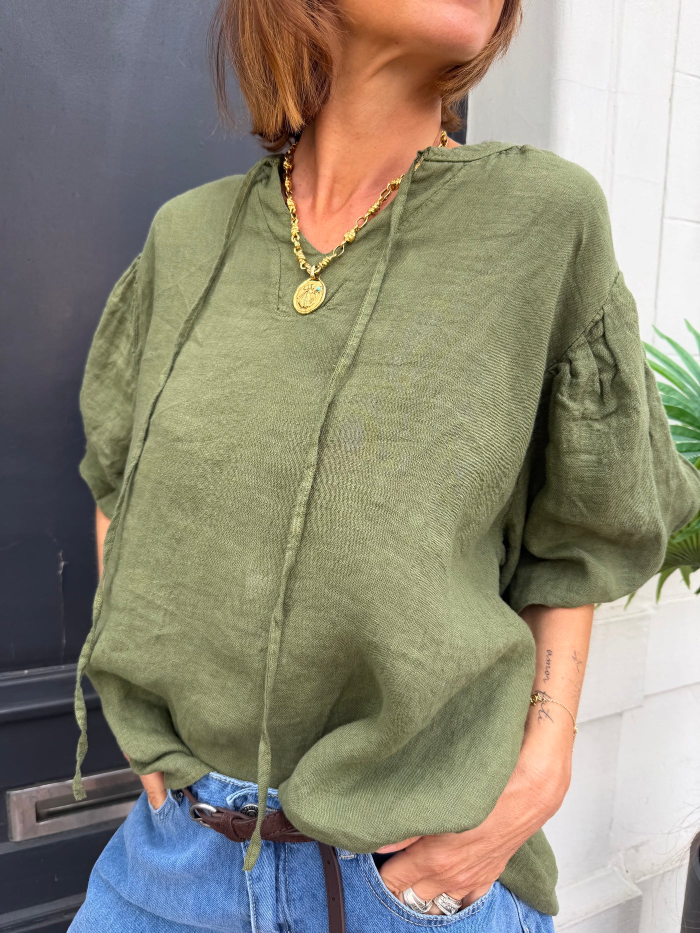 Blouse Rita en lin kaki manches courtes