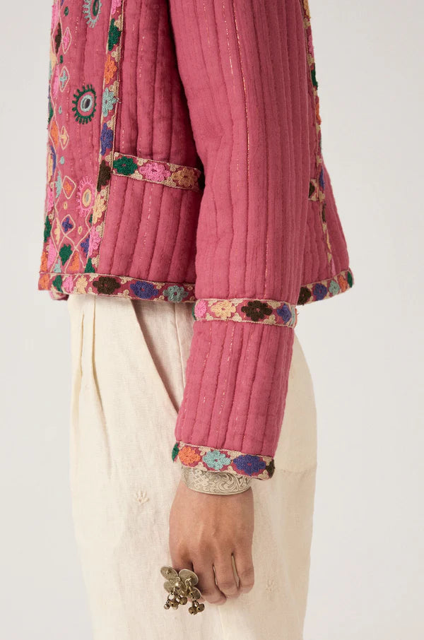 Veste Maison Hotel Nisha pink city
