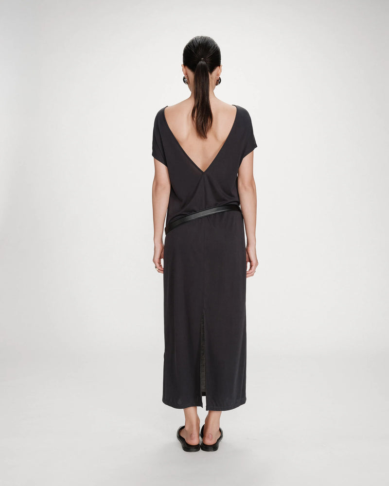 Robe Grace & Mila Peace longue légère en modal manches courtes carbone