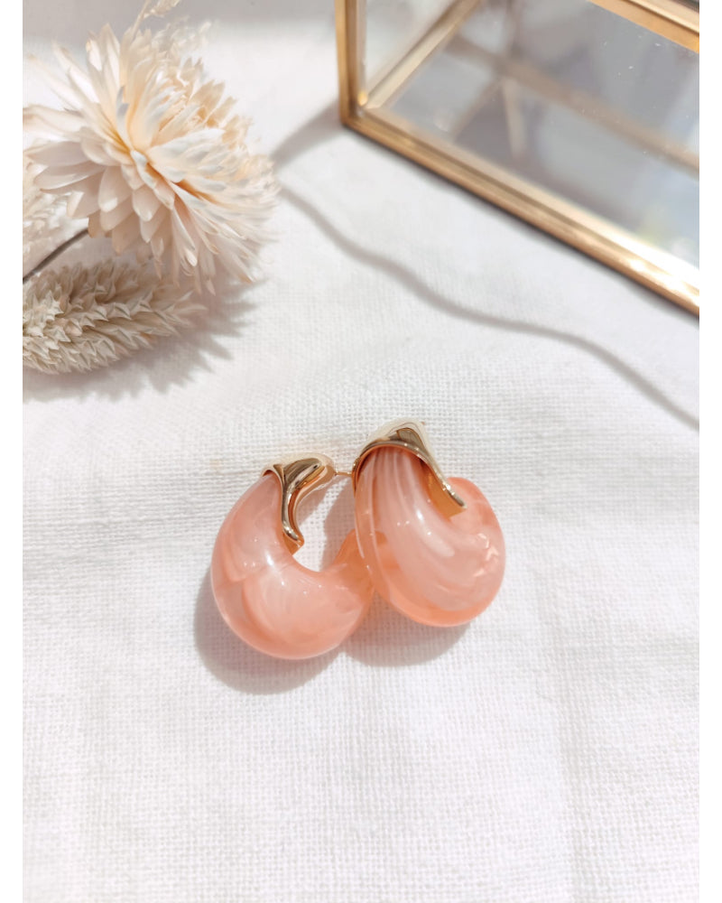 Boucle d’oreille créole rose dorée