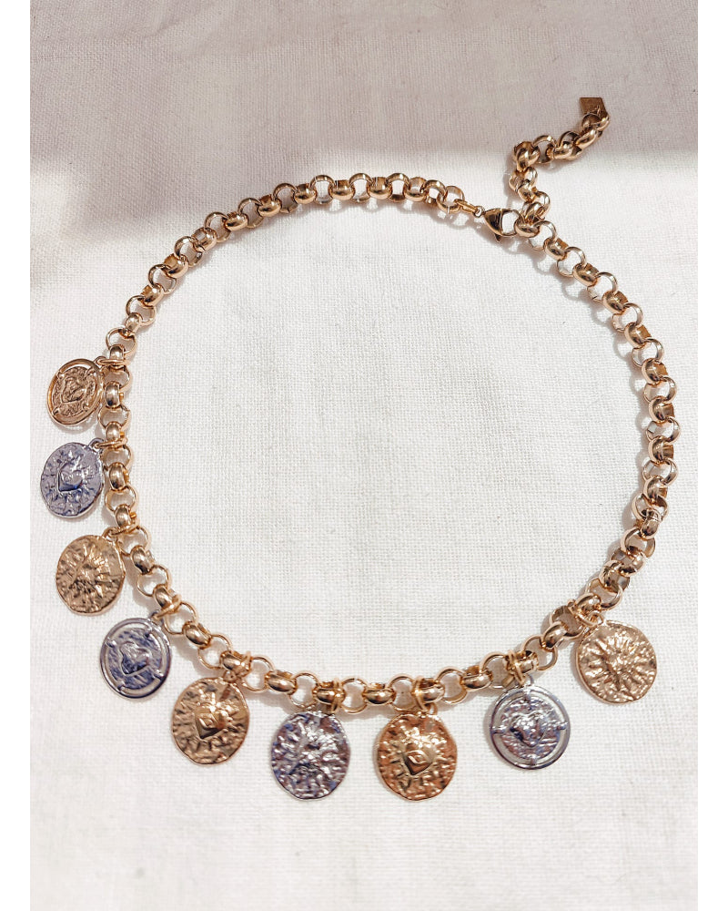 Collier chaîne breloque dorées et argentées