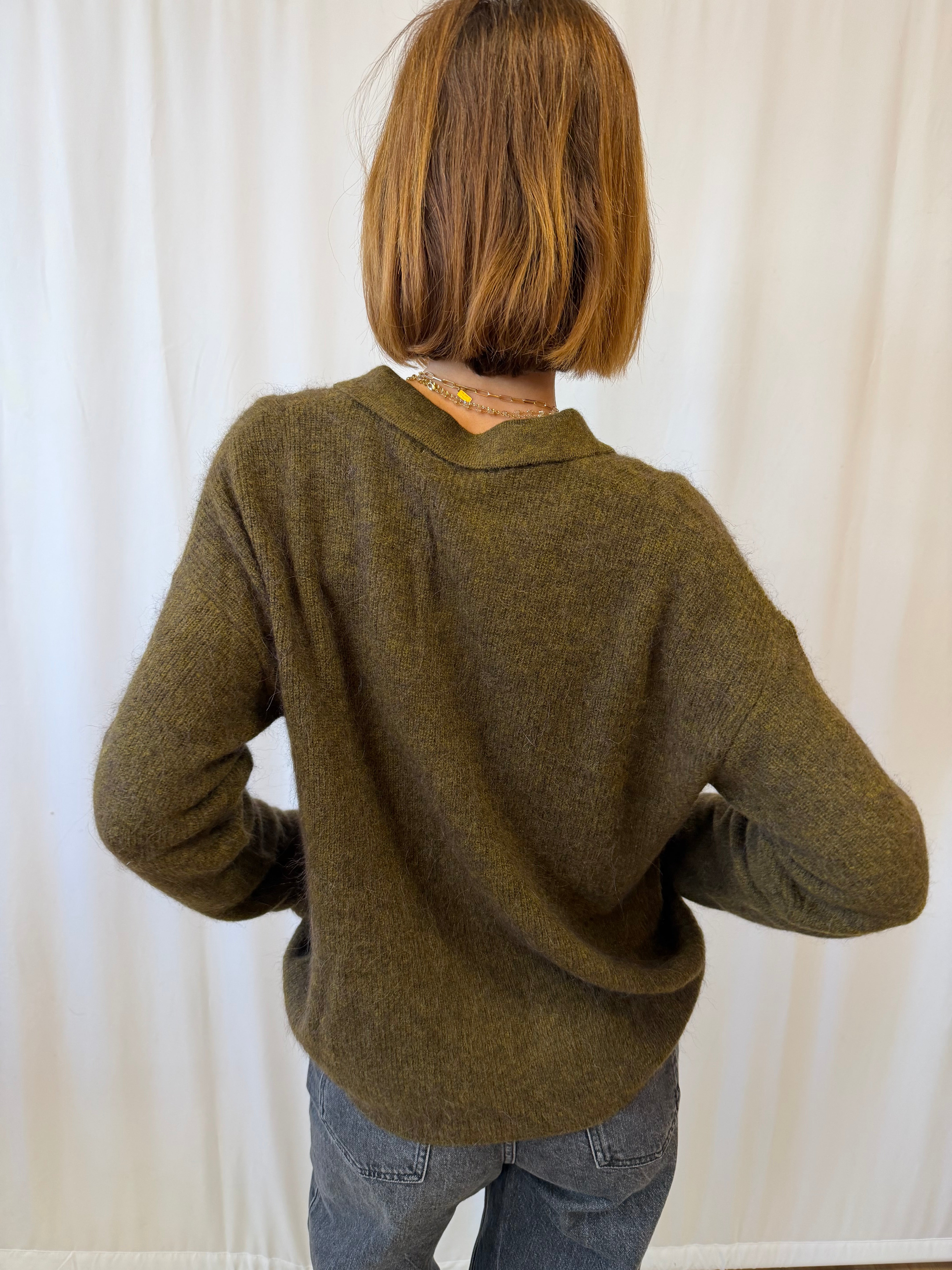 pull zélie vue de dos