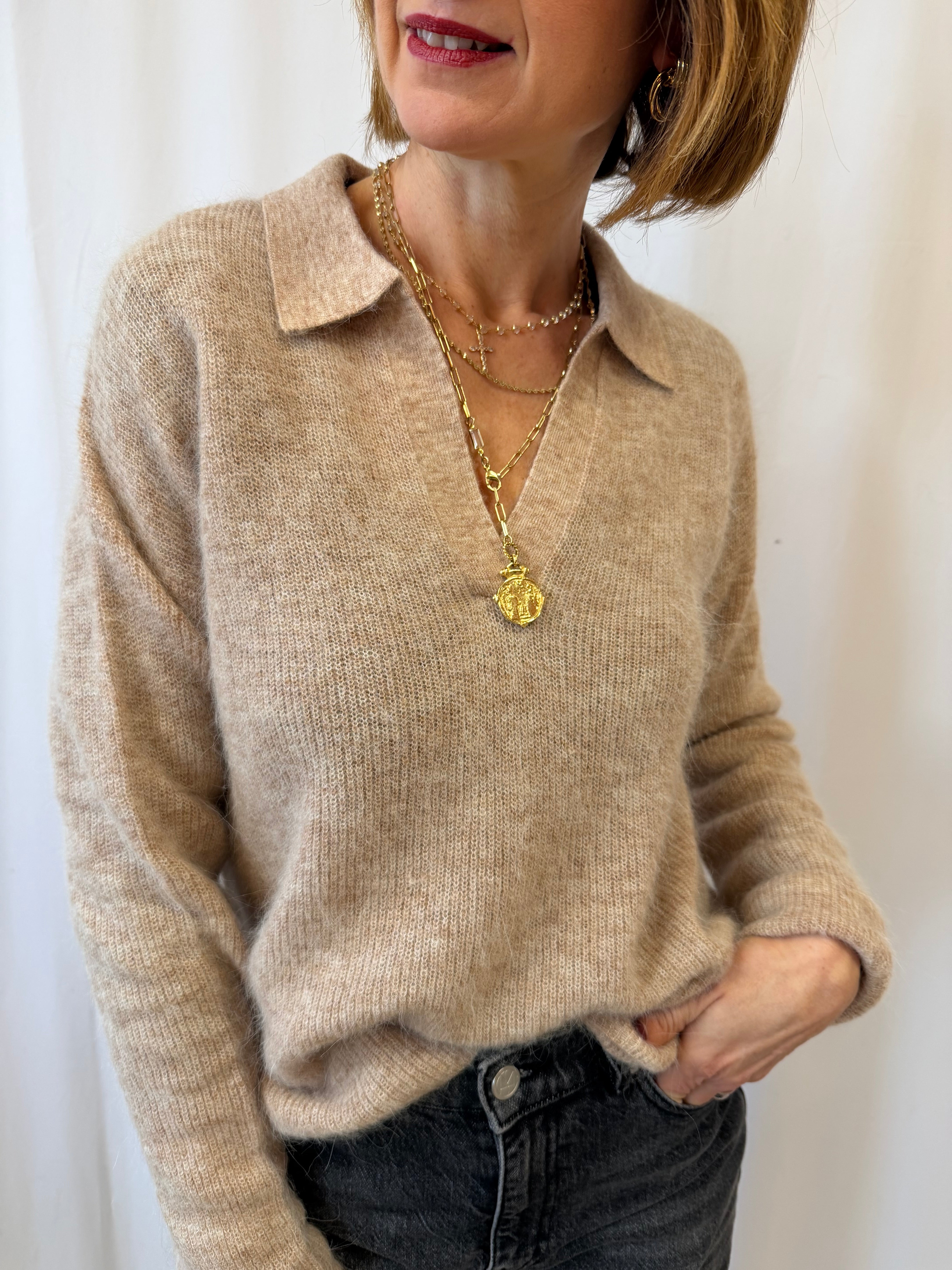 pull zélie  col v polo vue de face 